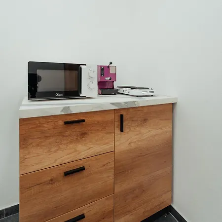 Miro Luxury Stazione Affittacamere 3*